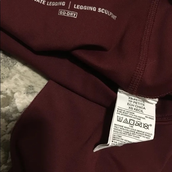 Old Navy elevate leggings - Picture 4 of 5